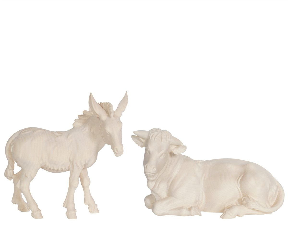 Kostner Nativity scene with lying ox and donkey