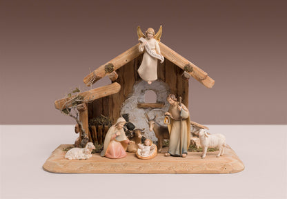 Familienstall Hl.Nacht + 8 Krippenfiguen Licht