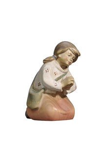 Pema Krippe Mädchen kniend